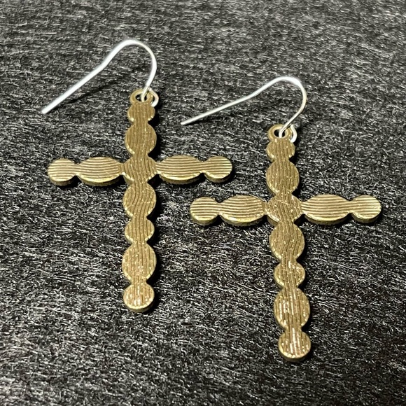 FAUX TURQUOISE CROSS EARRINGS - Picture 3 of 4